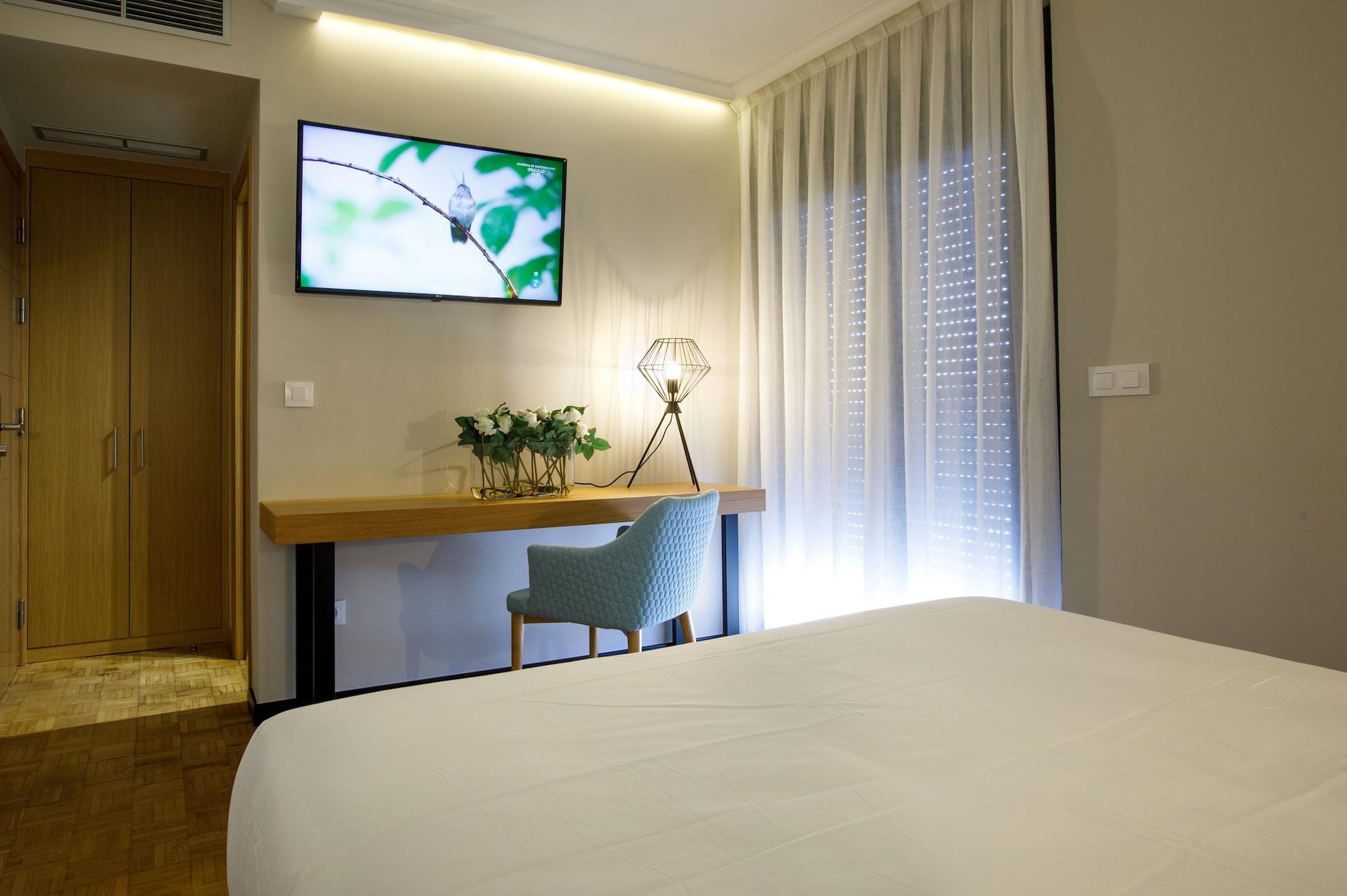Hotel Val Convention 尼格兰 外观 照片