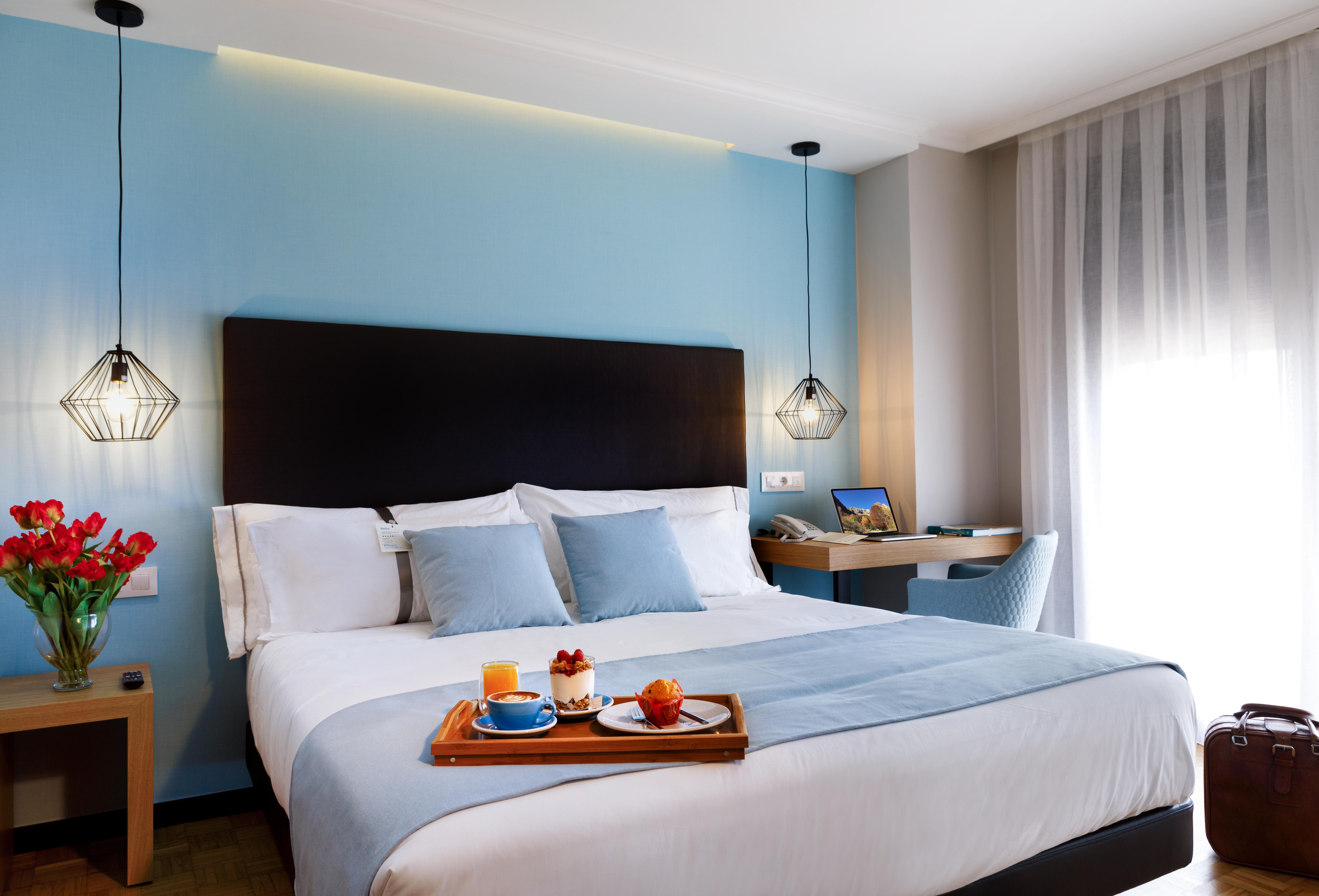 Hotel Val Convention 尼格兰 外观 照片