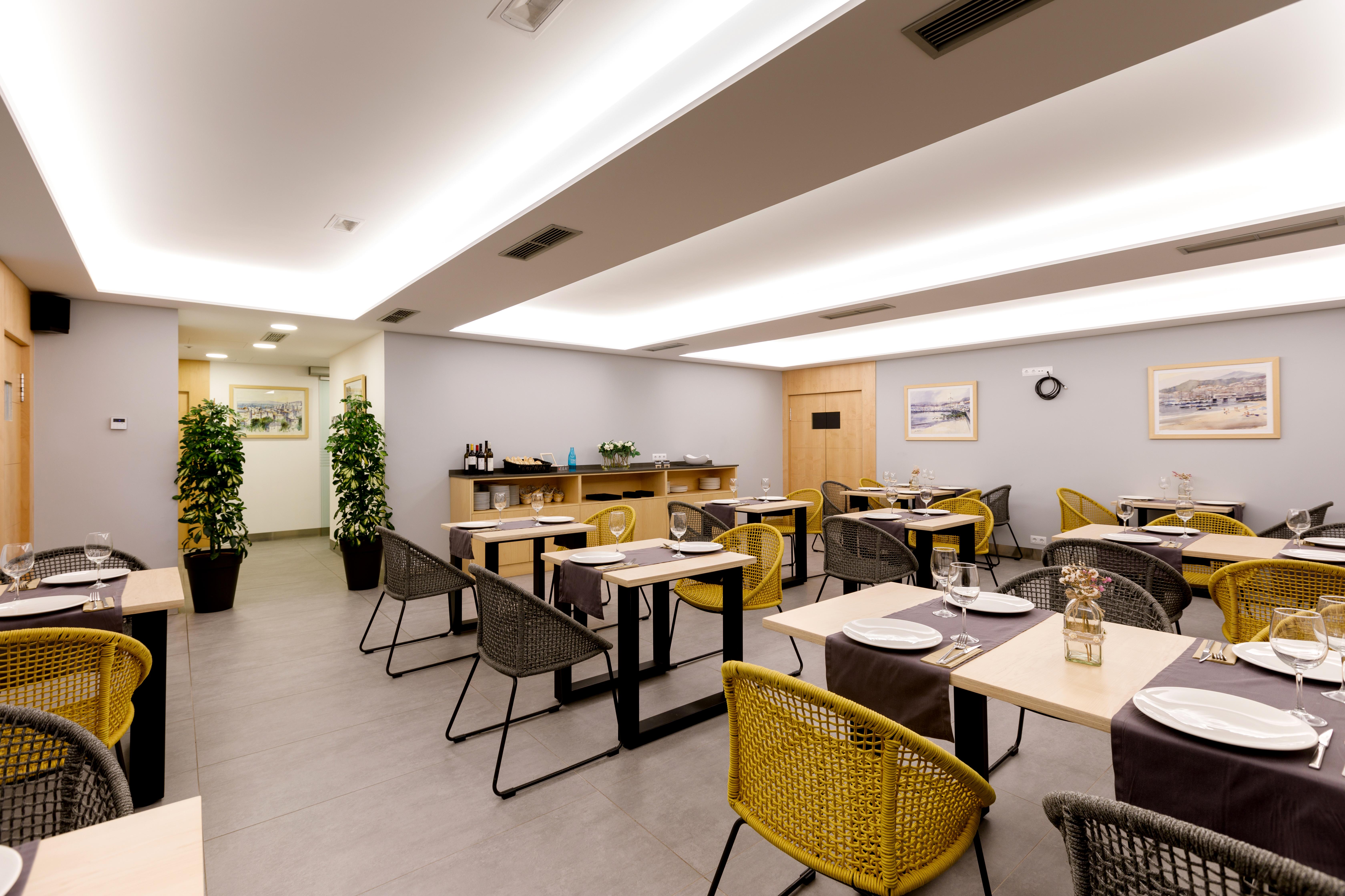 Hotel Val Convention 尼格兰 外观 照片